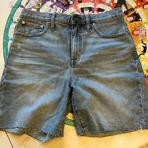 🏀🏆 Win! w/Madewell High-Rise Denim Mid-length Shorts